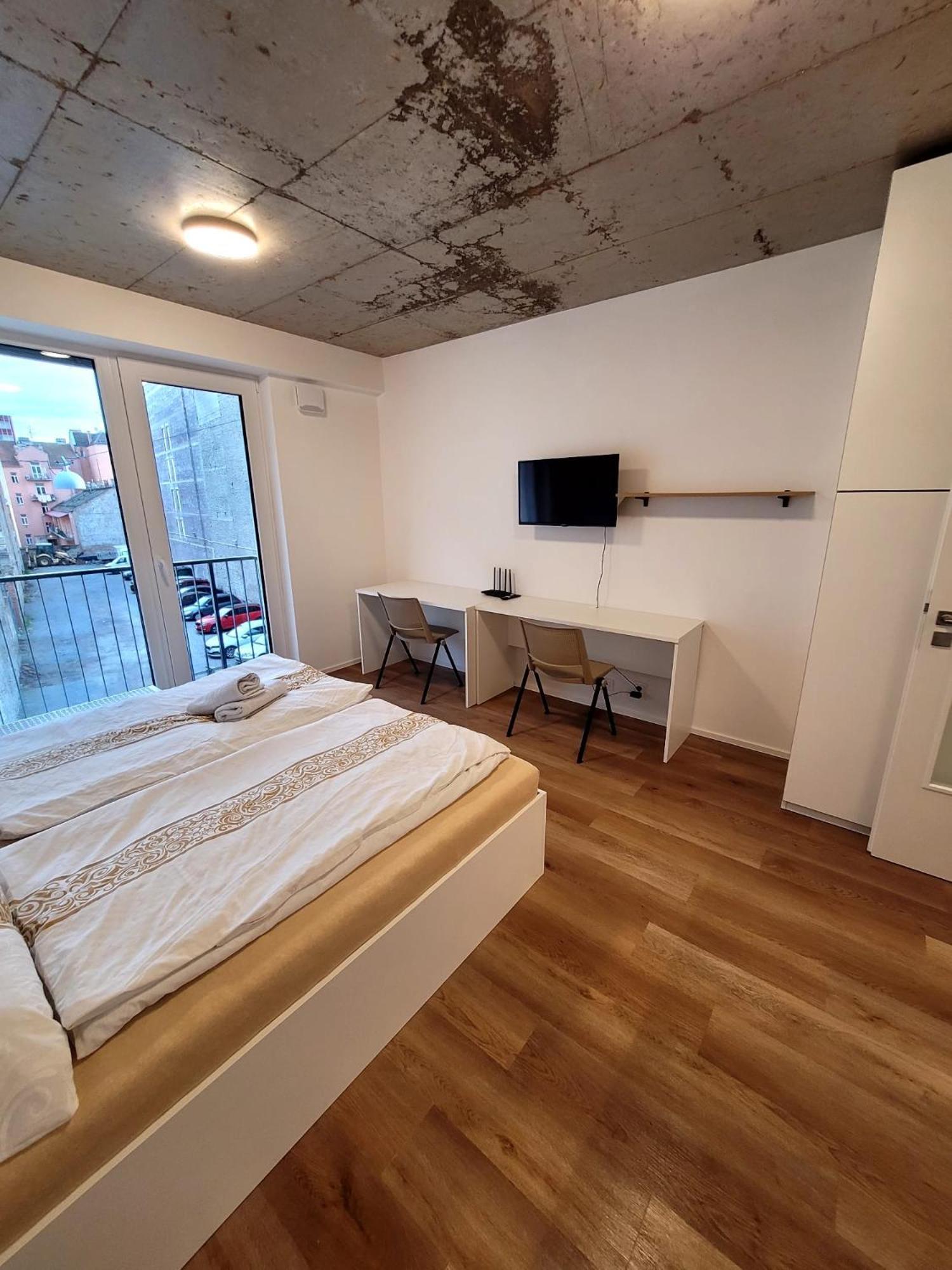 Street Apartments Brno Center Ngoại thất bức ảnh